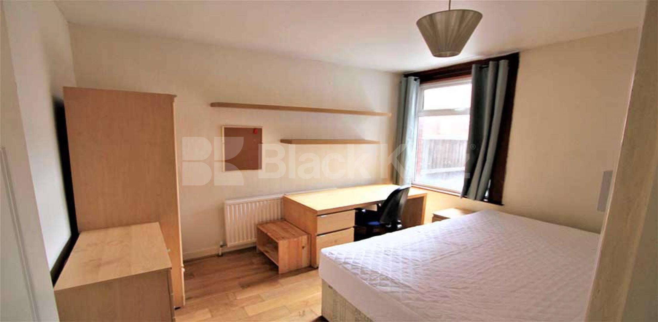 			NEW INSTRUCTION!, 6 Bedroom, 1 bath, 1 reception House			 Hermitage Road, FINSBURY PARK/ STROUD GREEN/ HARRINGAY